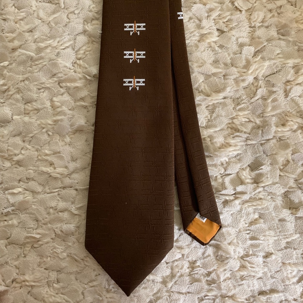 Vintage airplane tie